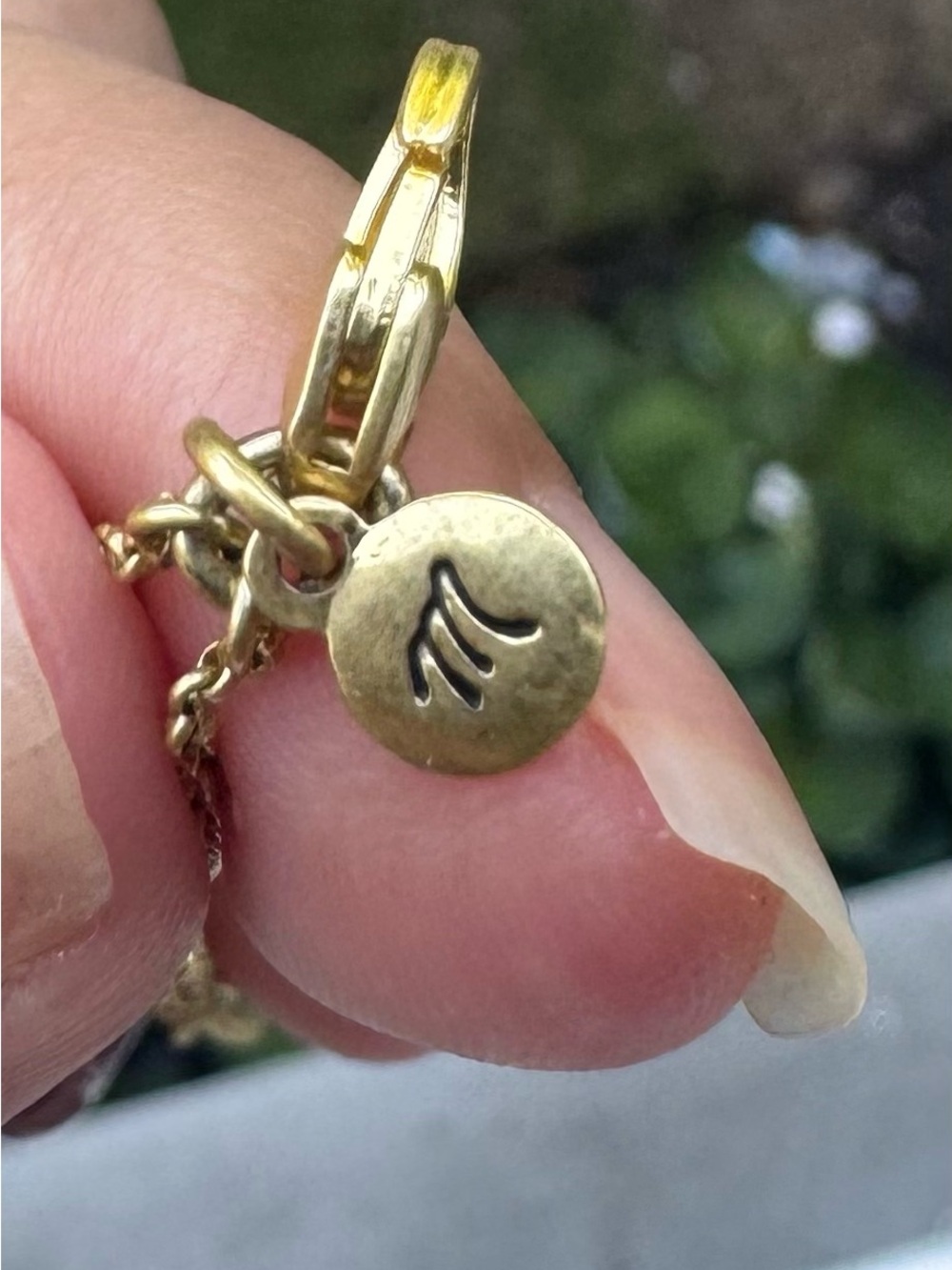 Madewell Red Heart Gold Tone Chain Bracelet - Picture 4 of 6